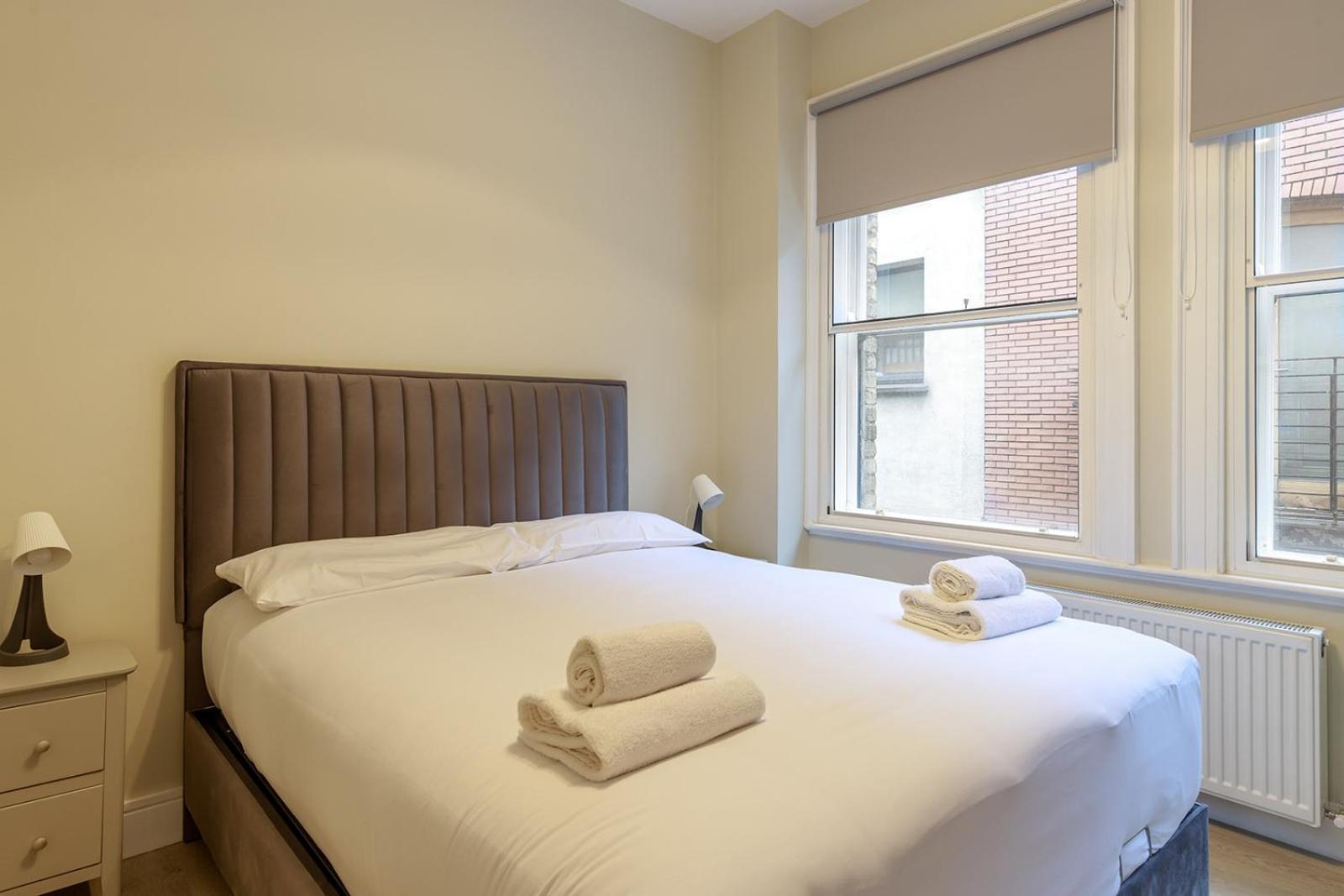 Dublin Castle Suites Exterior foto